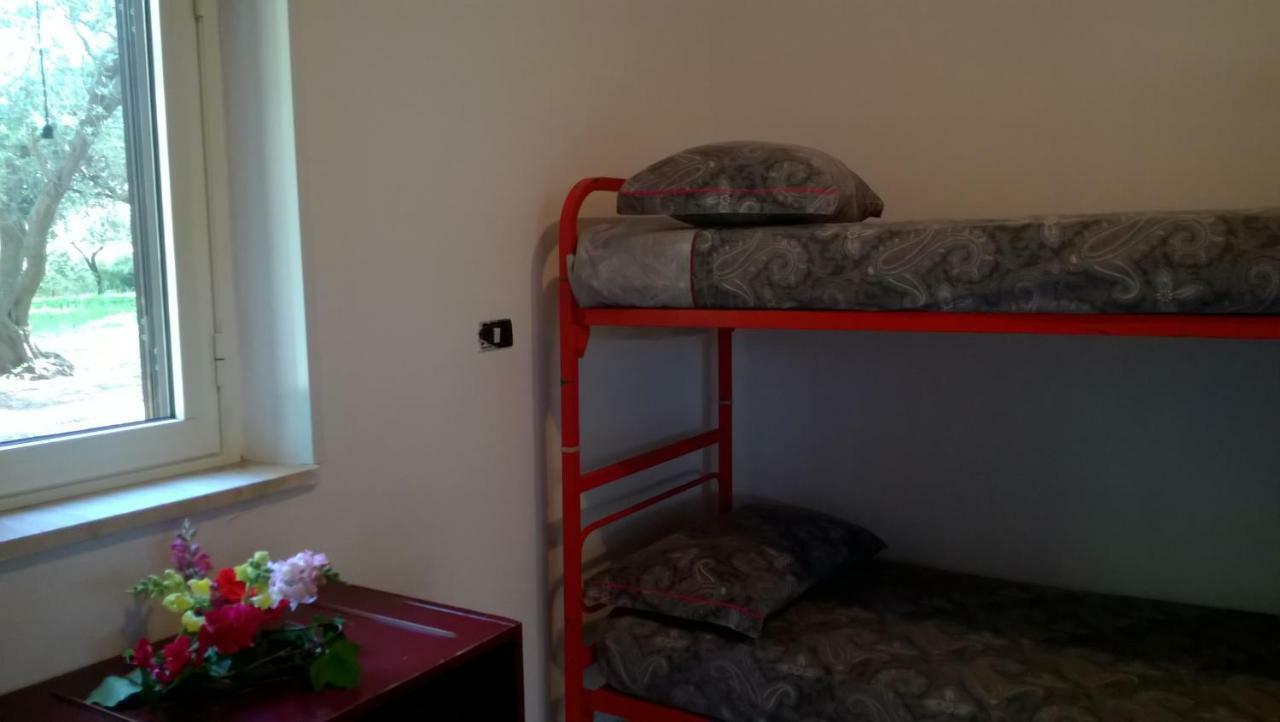 فندق Camping Dell'Uva لا كاستيلا المظهر الخارجي الصورة
