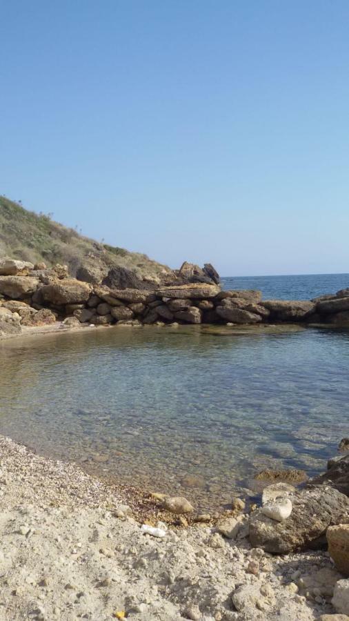 فندق Camping Dell'Uva لا كاستيلا المظهر الخارجي الصورة